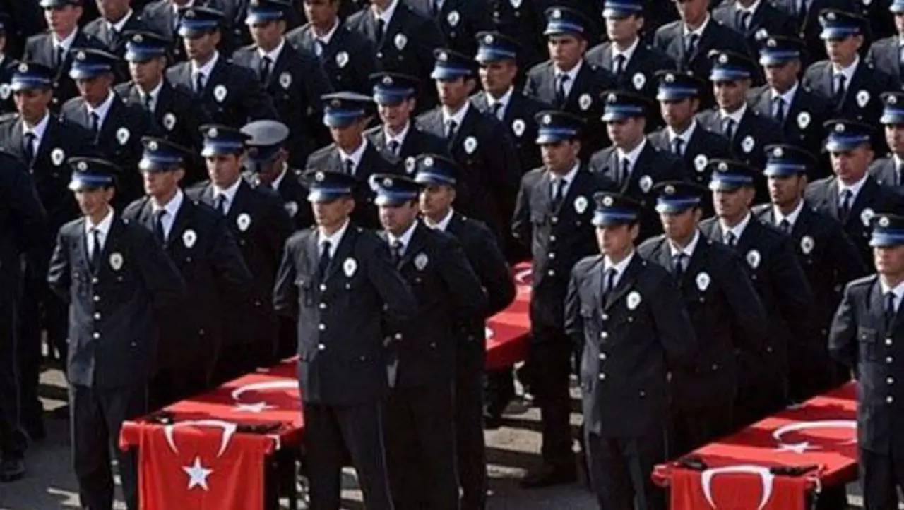 Polis alımı başvurusu sona eriyor! 13 bin polis alınacak!